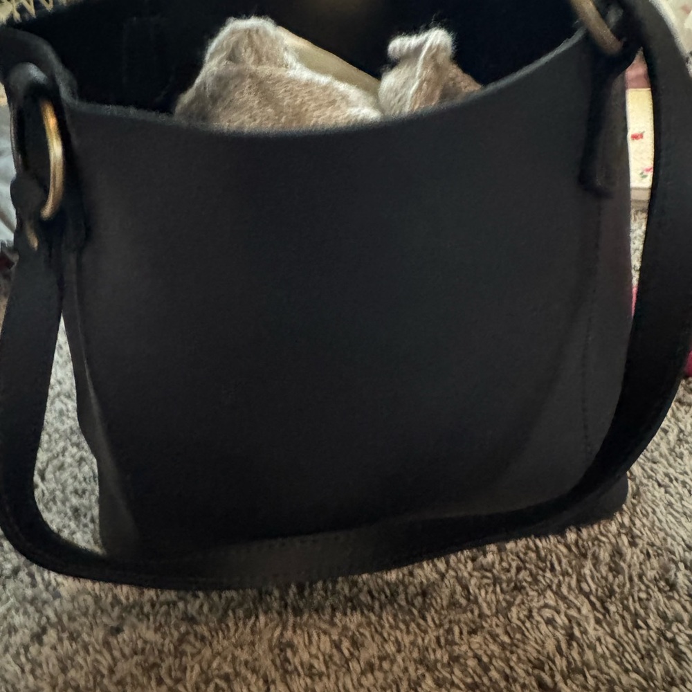 Portland Leather Black Shoulder Bag